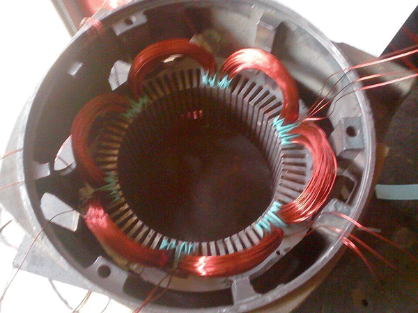 Y系列三相異步電動(dòng)機(jī)三相不平衡現(xiàn)象及根本原因分析。