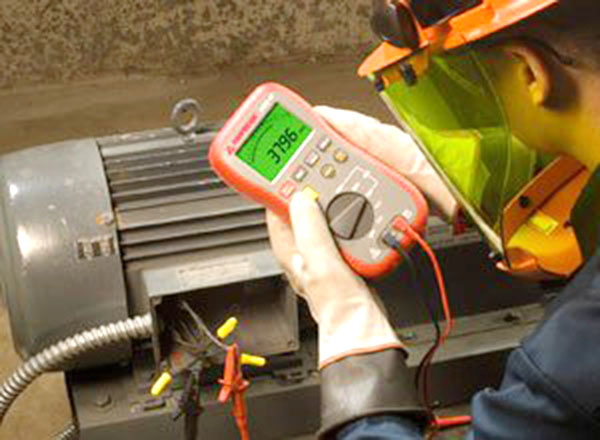 頻率為60Hz的電機(jī)能否連接到50HZ電源？